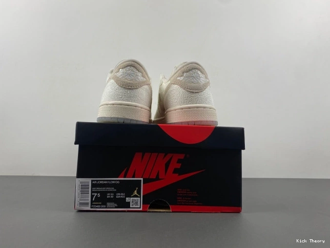 Kicked Out Shoe Store Chris Jordan Low FZ0455-200 Retro OG 1 Paul 0710